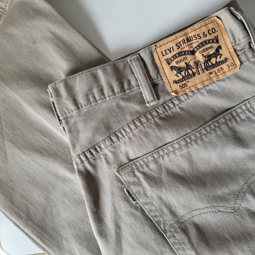 Levi's 505 Men's 38x30 Tan Khaki Straight Leg Jeans Regular Fit Denim Pants
